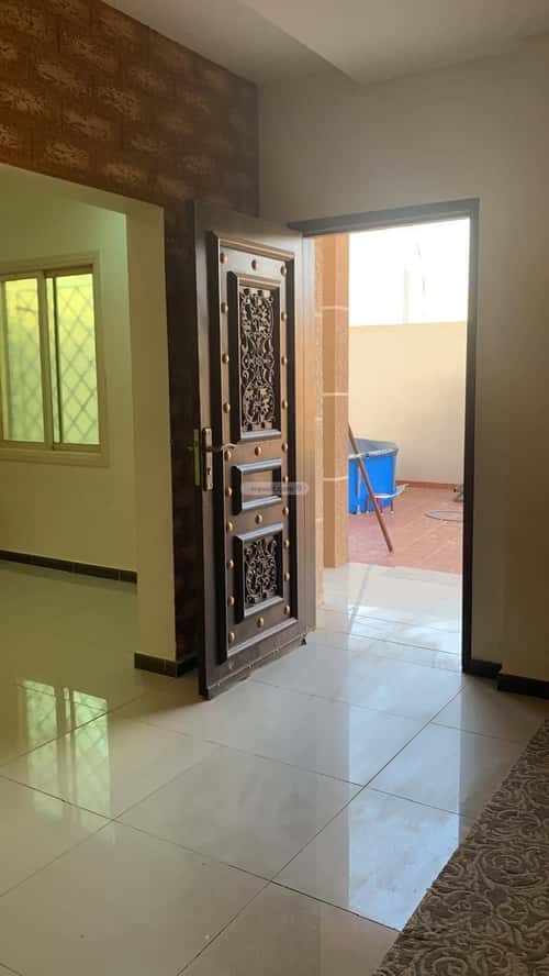 فيلا 385 متر مربع جنوبية غربية على شارع 18م الخليج، البدائع