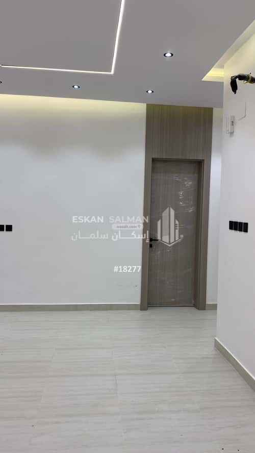 Floor 360 SQM with 6 Bedrooms Hayy Al Sahlooj, Madinah