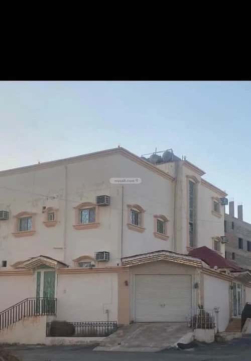 Villa 663 SQM Facing South East on 15m Width Street Al Aziziyah West, Khamis Mushait