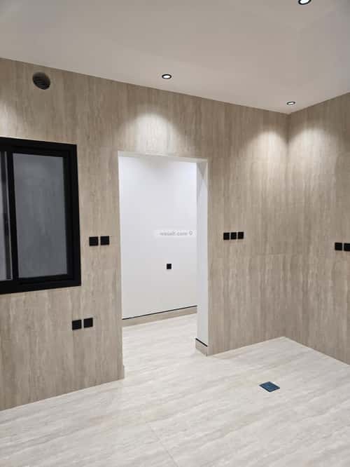 فيلا 273 متر مربع شمالية شرقية على شارع 30م المعمورة، خميس مشيط