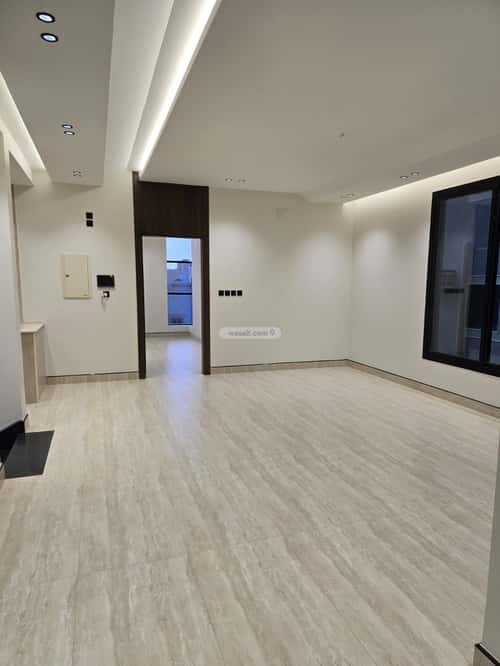 فيلا 273 متر مربع شمالية شرقية على شارع 30م المعمورة، خميس مشيط