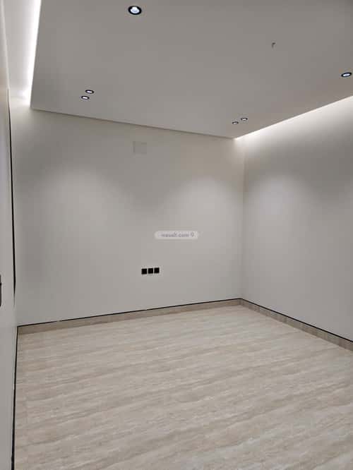 فيلا 273 متر مربع شمالية شرقية على شارع 30م المعمورة، خميس مشيط