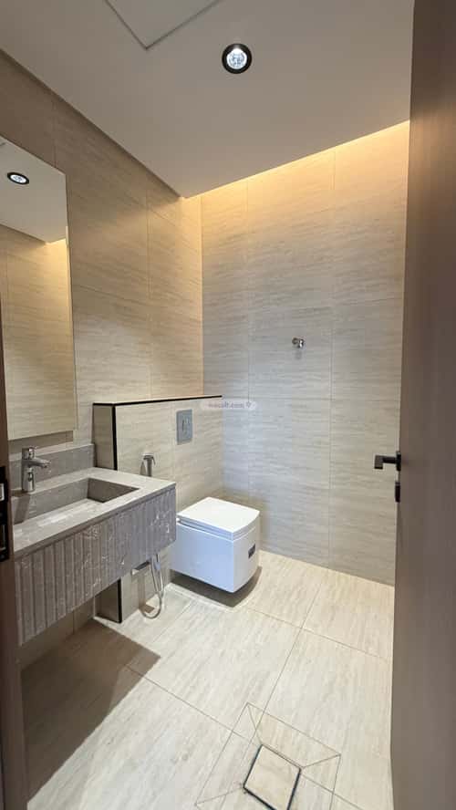 Apartment with 5 Bedrooms Al-Aqiq, Abha