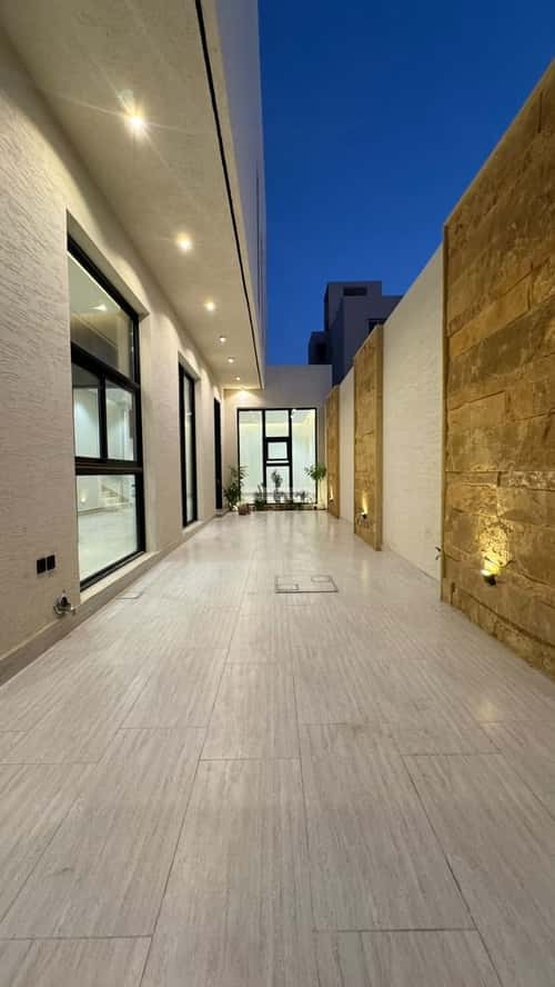 فيلا 348 متر مربع شمالية على شارع 30م المهدية، غرب الرياض، الرياض