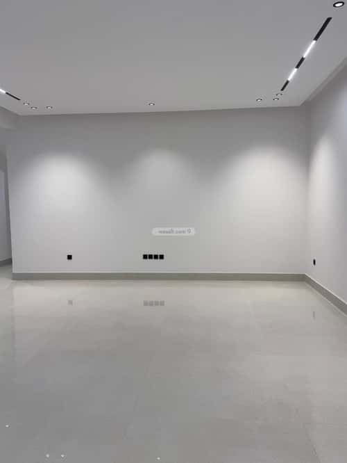 فيلا 308 متر مربع شرقية على شارع 15م المهدية، غرب الرياض، الرياض