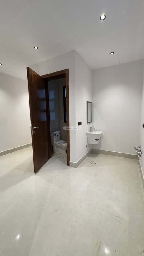 فيلا 400 متر مربع شمالية على شارع 35م المهدية، غرب الرياض، الرياض