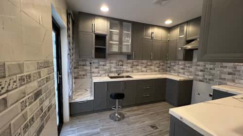 فيلا 300 متر مربع شرقية على شارع 20م الخزامى، الاحساء