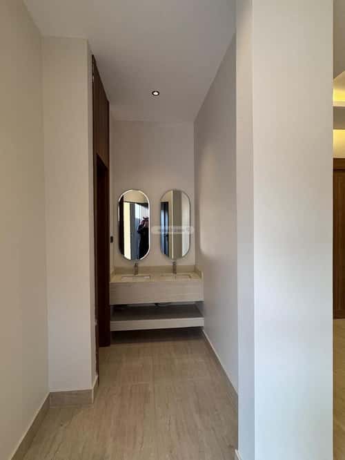 5 bedroom villa in Al Mahdiyyah