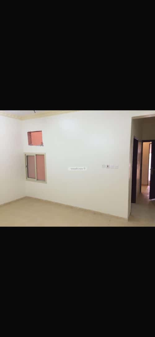 فيلا 160 متر مربع شرقية على شارع 10م الغنامية، جنوب الرياض، الرياض