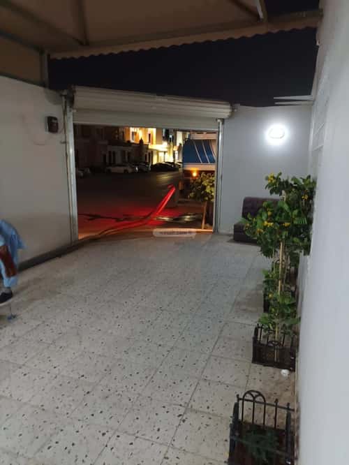 Villa 253 SQM Facing South West on 25m Width Street Twaeeq, West Riyadh, Riyadh