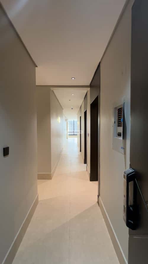 شقة ب 8 غرف ضاحية الملك فهد، الدمام