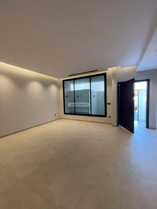 فيلا 353 متر مربع شرقية على شارع 20م الشراع، شمال جدة، جدة