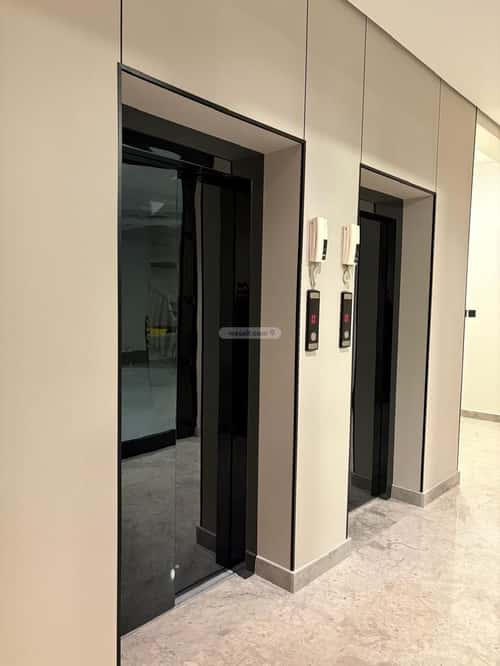 Apartment with 4 Bedrooms Al Seef, Aldammam