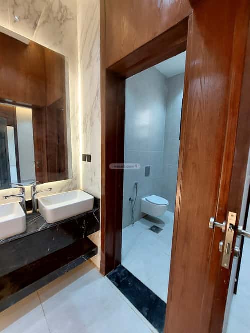 Floor 248 SQM with 7 Bedrooms Dahiat Namar, West Riyadh, Riyadh