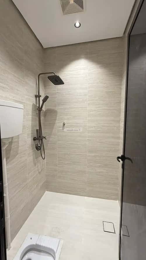 Floor 303 SQM with 7 Bedrooms Al Rihab 1, Jazan