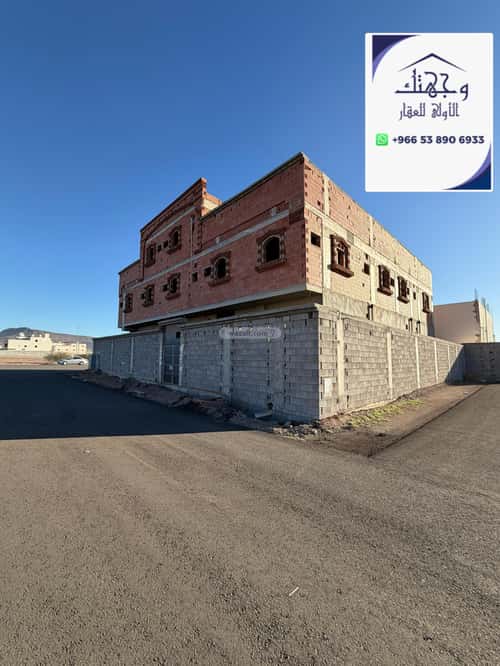 Building 728 SQM Facing North Al-Hassa, Madinah