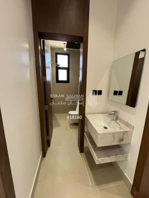 Floor 144 SQM with 5 Bedrooms Al-Maizaliyah, East Riyadh, Riyadh