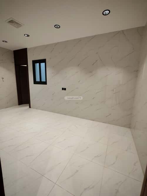 Floor 248 SQM with 5 Bedrooms Al-Qadisiyah, East Riyadh, Riyadh