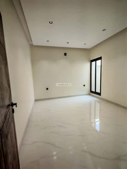 Floor 248 SQM with 5 Bedrooms Al-Qadisiyah, East Riyadh, Riyadh