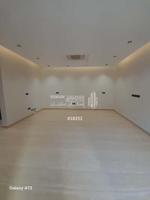 Floor 256 SQM with 5 Bedrooms Qurtubah, East Riyadh, Riyadh