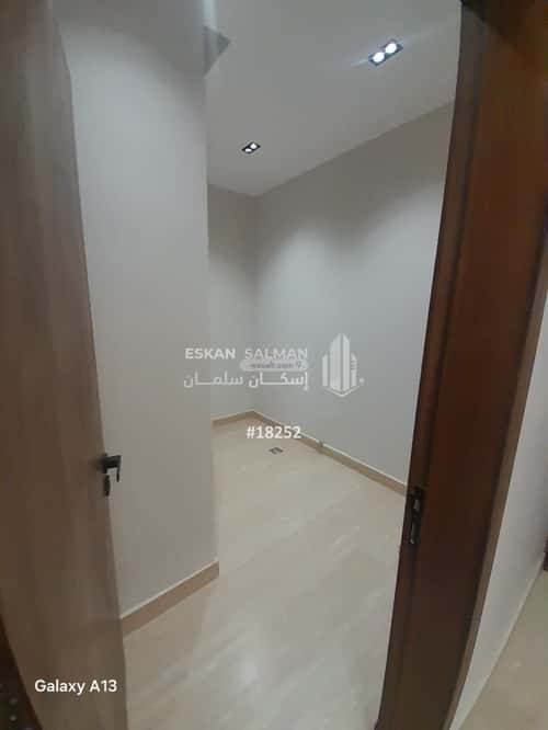 دور 256 متر مربع ب 5 غرف قرطبة، شرق الرياض، الرياض