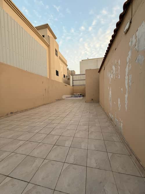 فيلا 525 متر مربع شمالية على شارع 15م السعادة، شرق الرياض، الرياض