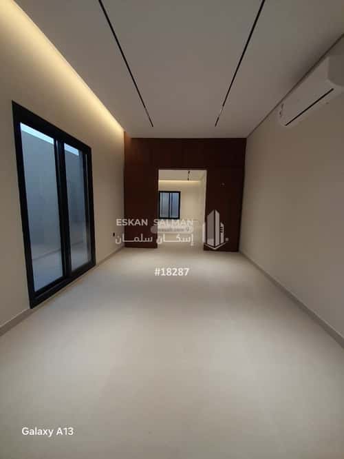 فيلا 339 متر مربع شمالية على شارع 15م النظيم، شرق الرياض، الرياض