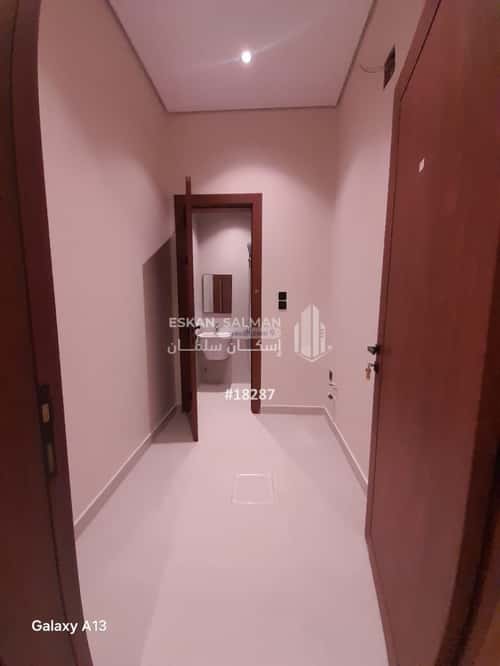 فيلا 339 متر مربع شمالية على شارع 15م النظيم، شرق الرياض، الرياض