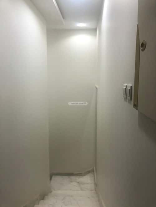 فيلا 325 متر مربع جنوبية على شارع 11م العارض، شمال الرياض، الرياض