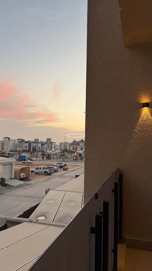 دور 200 متر مربع ب 4 غرف العارض، شمال الرياض، الرياض