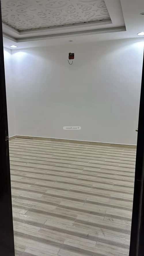 Villa 300 SQM Facing South with 5 Bedrooms Ar-Rimal, East Riyadh, Riyadh
