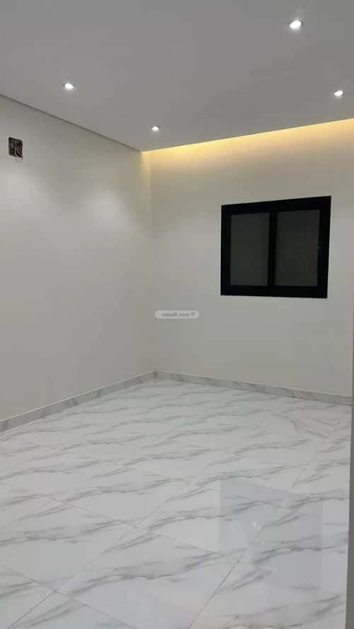 Villa 300 SQM Facing South with 5 Bedrooms Ar-Rimal, East Riyadh, Riyadh