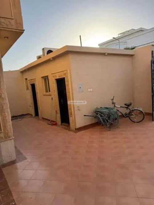 فيلا 325 متر مربع شمالية على شارع 15م الياسمين، شمال الرياض، الرياض