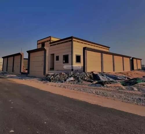 فيلا 625 متر مربع جنوبية على شارع 15م يكرب، بقيق