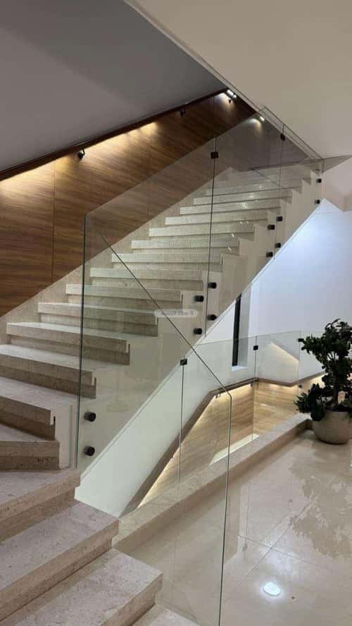 فيلا 420 متر مربع غربية على شارع 30م البحر، الخبر