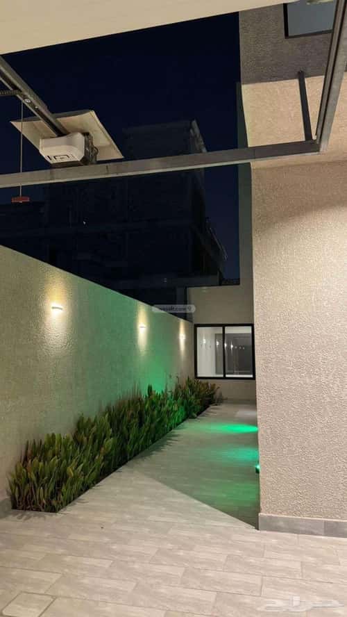 Villa 325 SQM Facing North on 15m Width Street Al Fysalyah, Aldammam