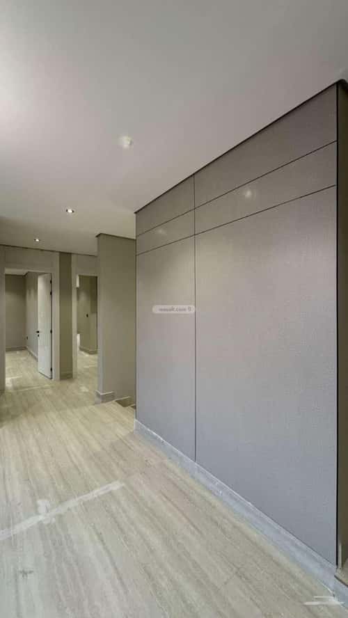 فيلا 420 متر مربع غربية على شارع 40م الأمواج، الخبر