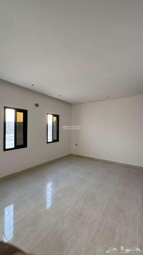 فيلا 472 متر مربع جنوبية على شارع 16م الشعلة، الدمام