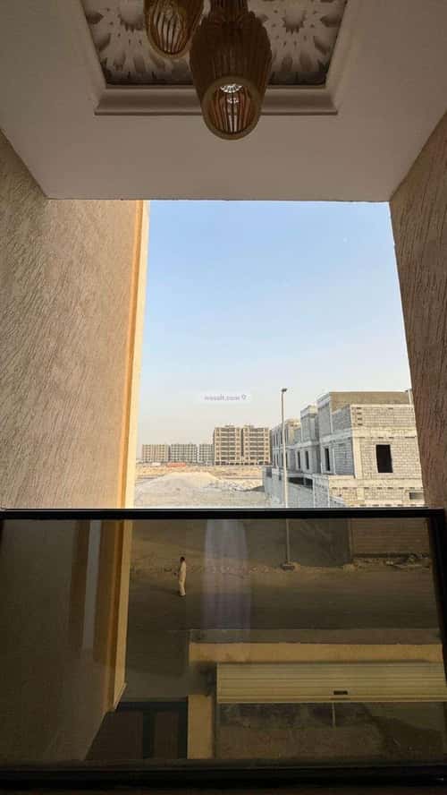 فيلا 472 متر مربع جنوبية على شارع 16م الشعلة، الدمام