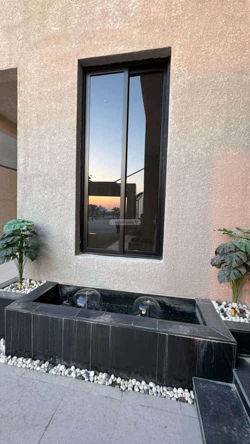 فيلا 356 متر مربع غربية على شارع 18م الشعلة، الدمام