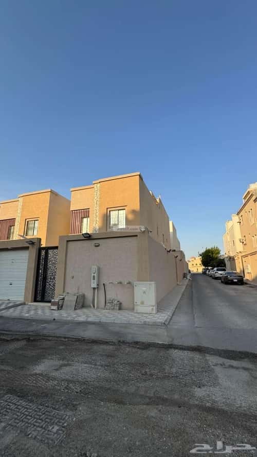 فيلا 409 متر مربع غربية على شارع 20م الواحة، الدمام