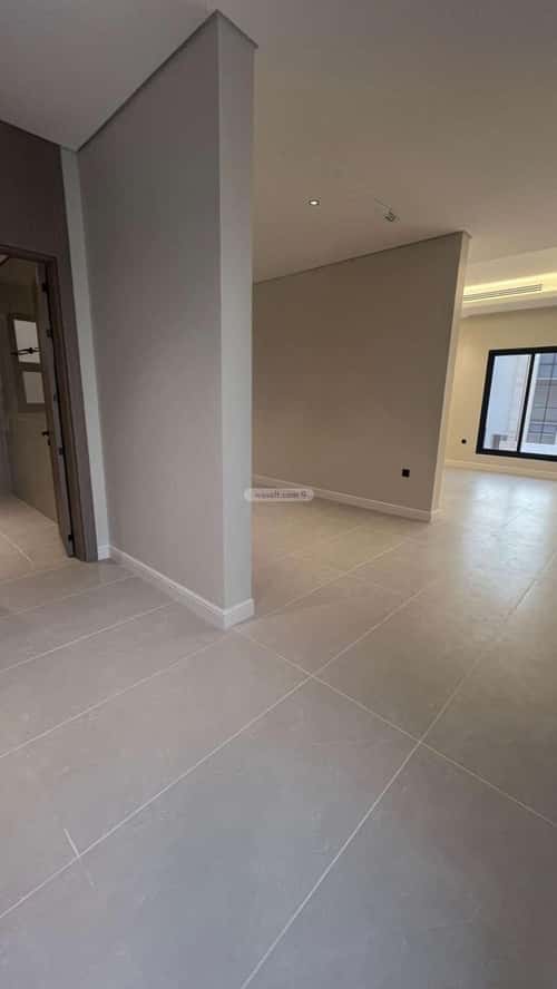 فيلا 355 متر مربع شمالية على شارع 16م الشعلة، الدمام