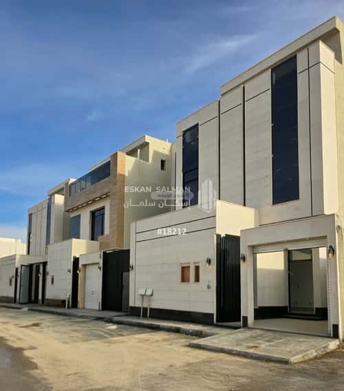 Floor 148 SQM with 5 Bedrooms Al-Maizaliyah, East Riyadh, Riyadh