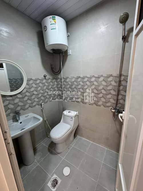 فيلا 388 متر مربع شمالية على شارع 20م المنار، الدمام