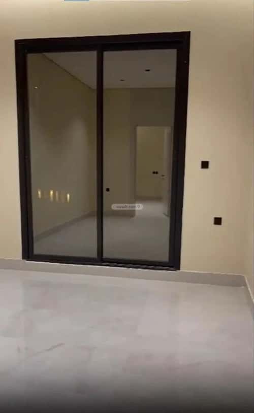 Floor 148 SQM with 6 Bedrooms Ar-Rimal, East Riyadh, Riyadh
