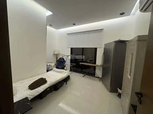 فيلا 260 متر مربع شمالية على شارع 15م السعادة، شرق الرياض، الرياض