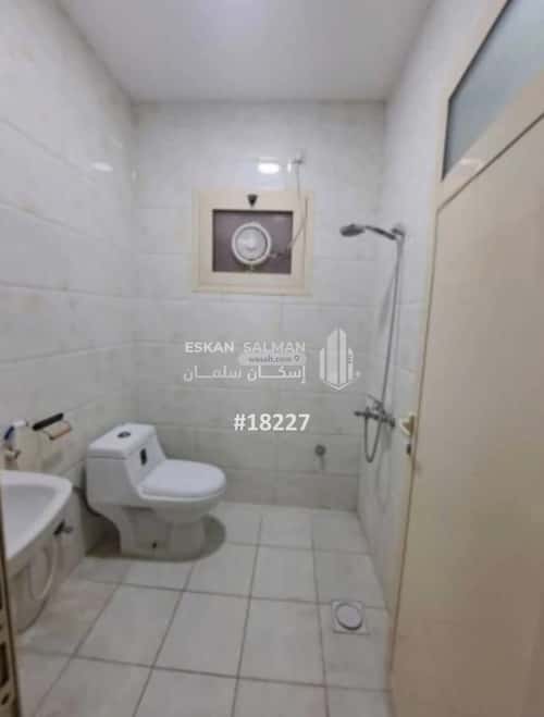 Apartment with 5 Bedrooms Hajer, Aldammam