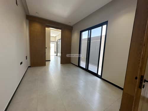 Floor 274 SQM with 4 Bedrooms Al-Janadriyah, East Riyadh, Riyadh