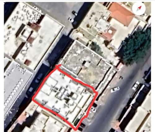 Building 300 SQM Facing East Alawaly, Makkah Al Mukarramah