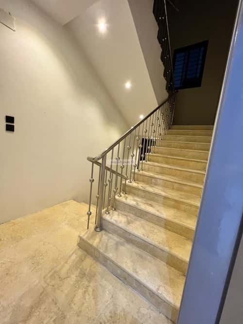 Floor 450 SQM with 6 Bedrooms The Housing District, Alttayif